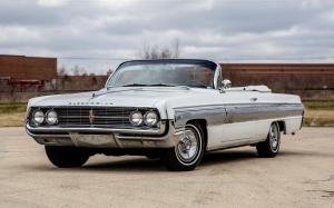 Oldsmobile Starfire Convertible 1962 года
